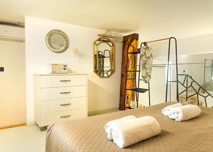 Victoria's Corfu Lefkímmi