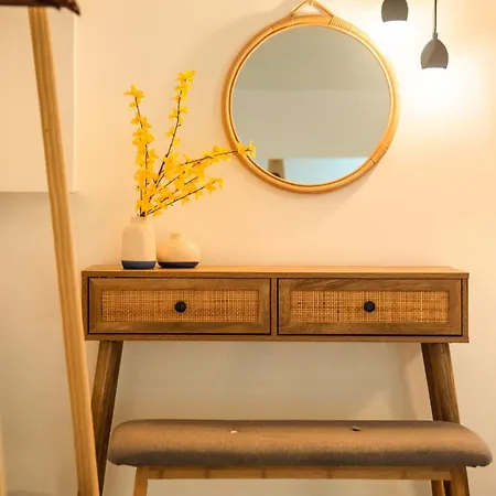 Victoria's Corfu Lefkimi