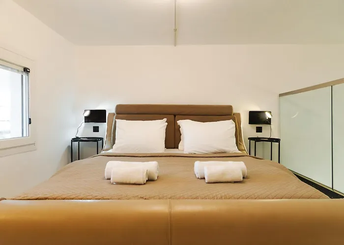 Victoria's Corfu Апартаменты Лефкими